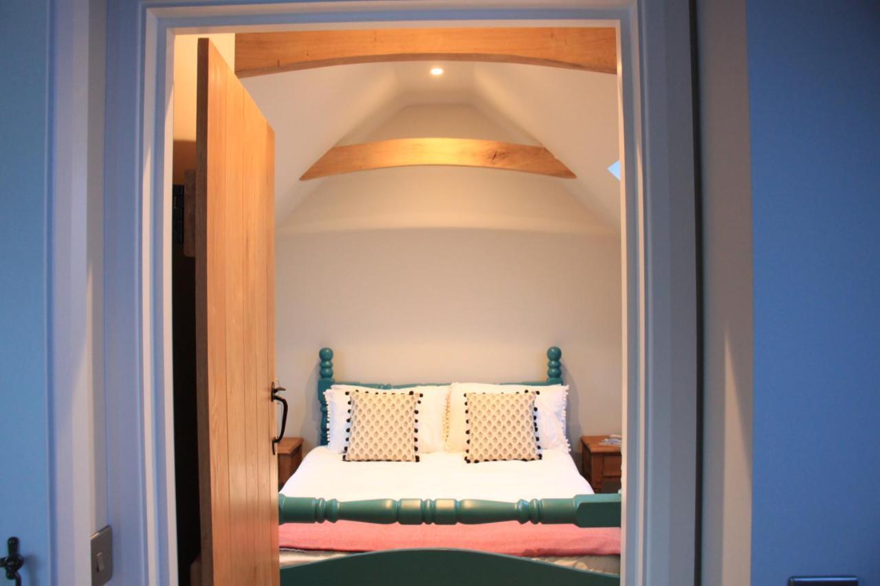 Villa Charming And Luxury Retreats On Our Farm Billingshurst Exterior foto